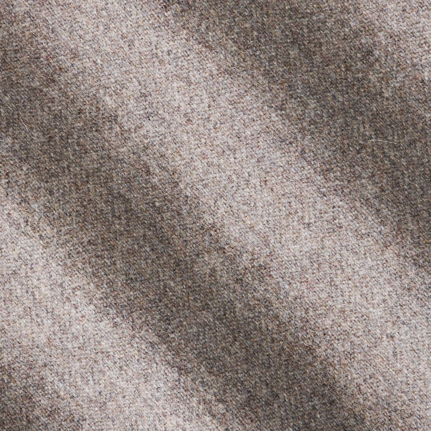 10045.9/16 | Plain L. Taupe | 9 Meters